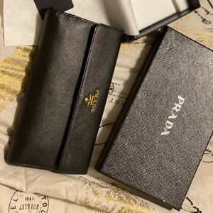 Authentic Prada Saffiano wallet